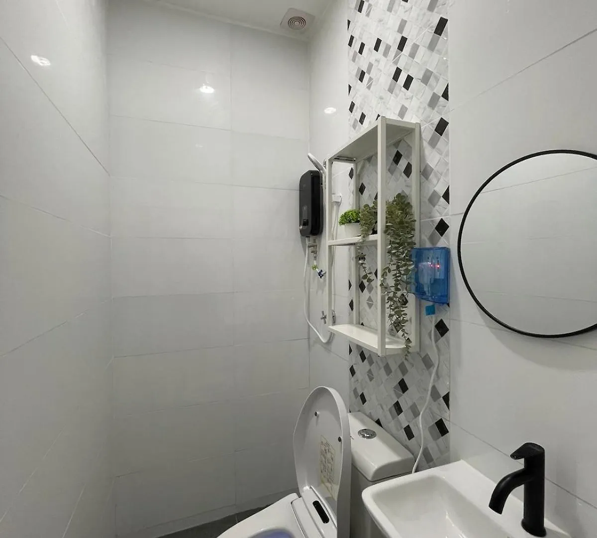 Kwatera prywatna Cozy Room 2Pax #1Min Walk To Ksl #Bathroom Johor Bahru
